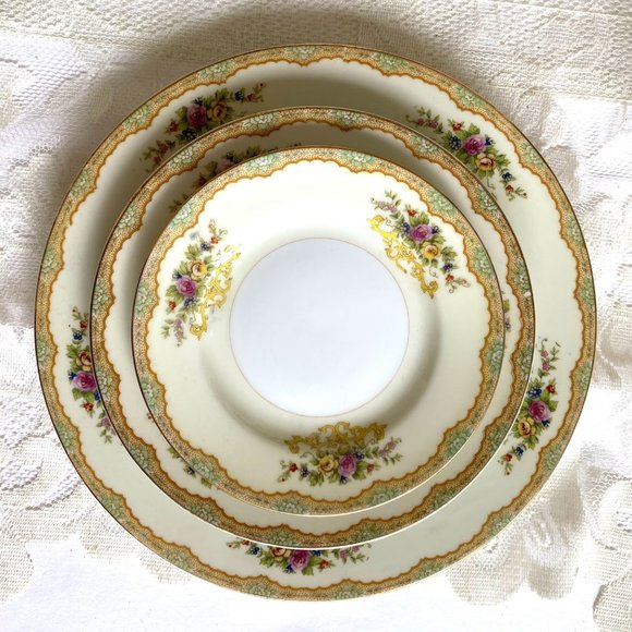 Vintage Kikusui Japan 7 Piece Place Setting - Tan & Green Border, Floral Sprays - Picture 5 of 13